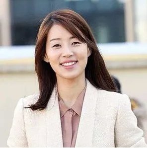 韩智慧结婚10年官宣怀孕，她的情感经历过哪些坎坷？