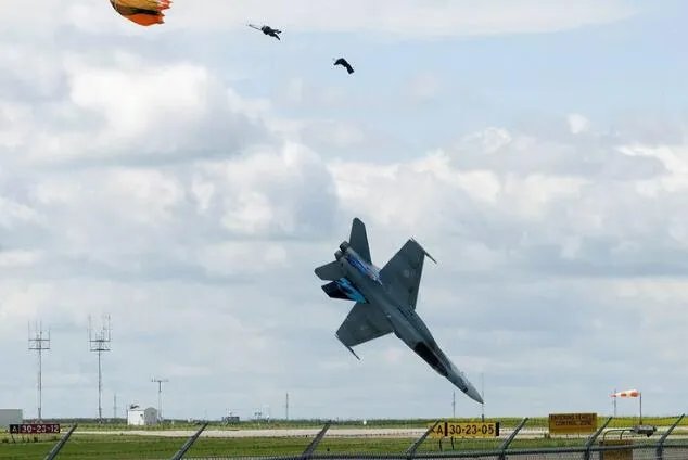 加拿大战斗机坠毁 1位飞行员不幸丧生