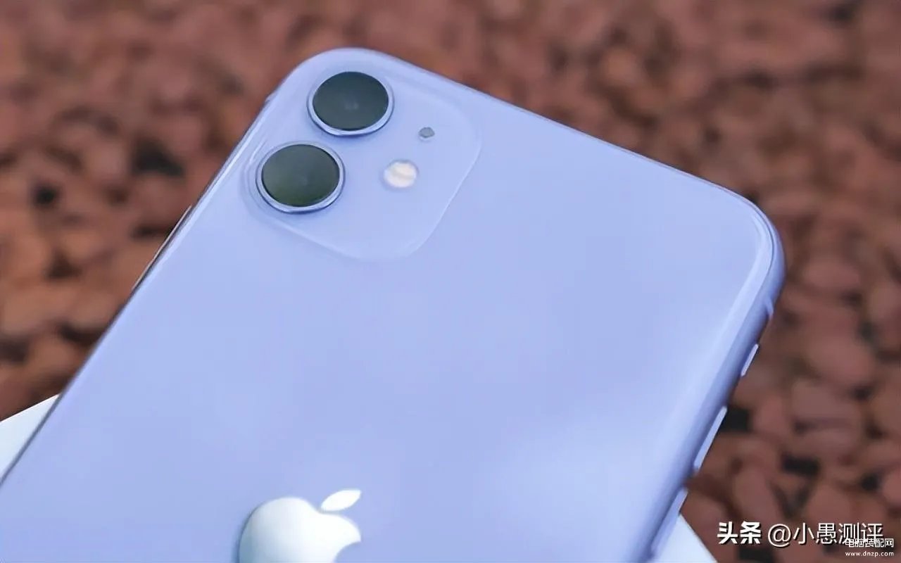 苹果11价格表官网报价多少钱(iPhone11跌破3000元)