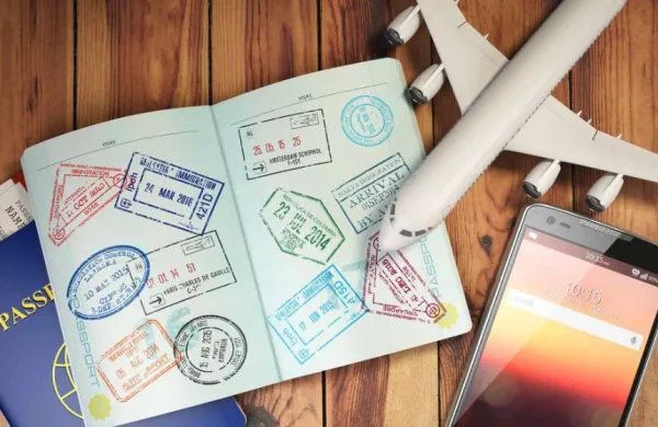 签证中心被曝光乱收费,它为何缺少相关部门的大力监管?