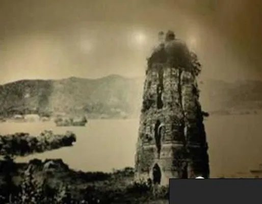 白蛇之谜:原来是雷峰塔地宫藏宝藏(图)