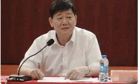 局长敛财5500万后欲出逃被抓了吗?