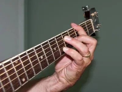 吉他入门指法