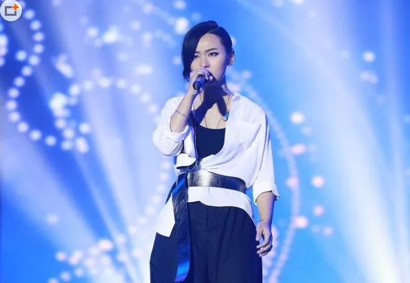 周笔畅成都开唱是怎么回事？