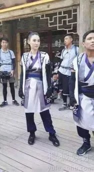 两代星女郎张柏芝林允合影,你认为谁更漂亮?