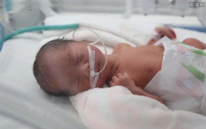 女子不想生娃抱走男婴 仅为讨男友欢心