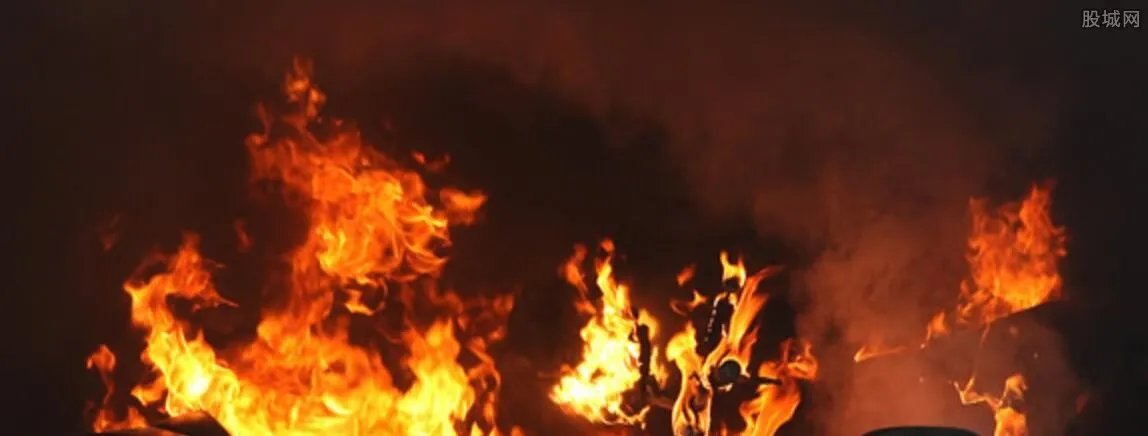 美军货机在阿富汗坠毁 第二次美国阿富汗战争要打响？