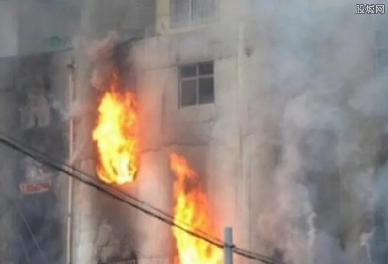 沭阳爆炸 网友：这场景是在拍电影吗？