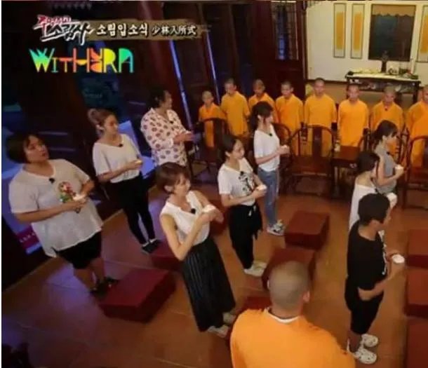 韩国女星入住少林寺 小和尚害羞了（图文）