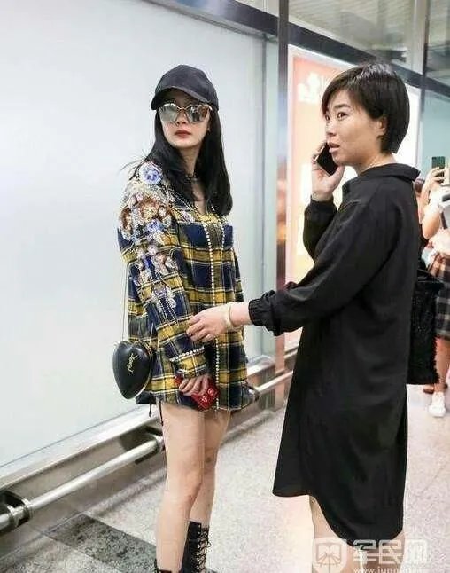 杨幂被赶出机场，大家怎么看？