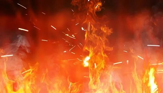 员工救火用嘴吹是怎么回事 员工救火用嘴吹会造成什么后果