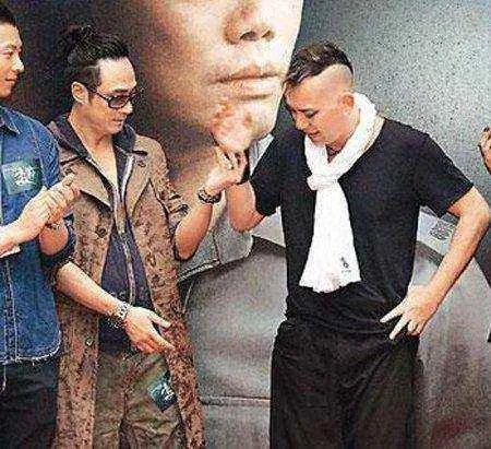 吴镇宇和黄秋生之间的关系是怎样的？