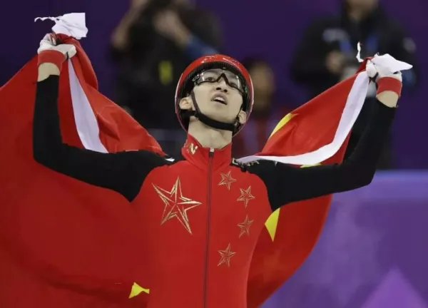 武大靖短道速滑世界杯500米夺冠，如何评价他在赛场上的表现？