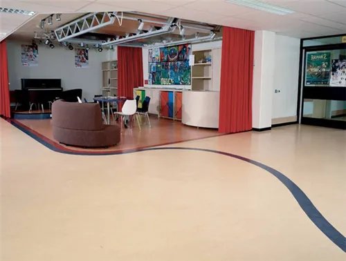 塑胶地面多少钱一平方米