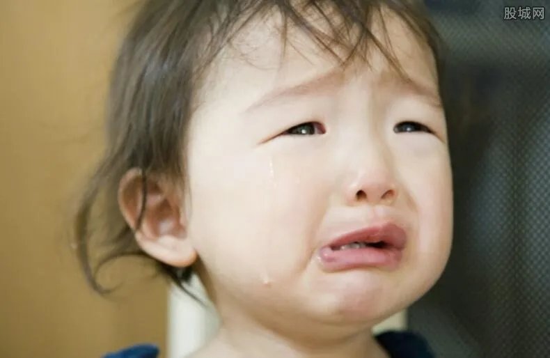 浙江殴打幼儿属实 虐童事件频繁发生师德何在