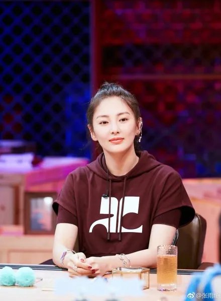 张雨绮为星爷多次做人流手术 张雨绮到底有多高