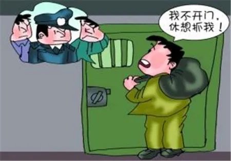 小偷反锁房主家中 怎么会有这么蠢的贼？