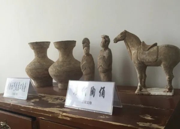 陕西破秦墓盗掘案追缴多少文物?