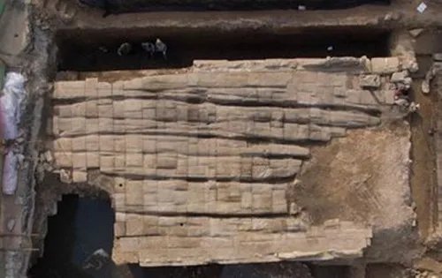 地铁施工挖出古桥是真的吗 古桥开云见日有什么考古意义
