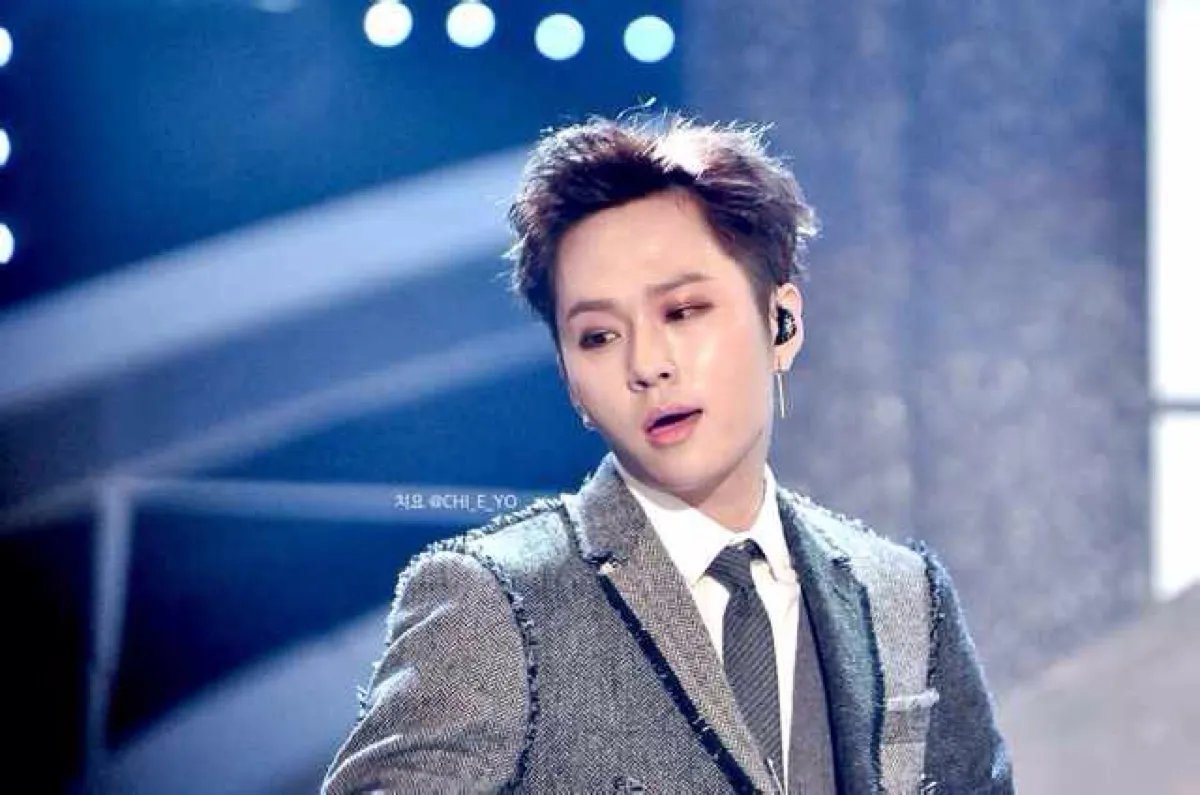 龙俊亨金泰妍事件真相 龙俊亨为什么叫龙少女