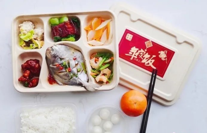 一人食小份制年夜饭需求增加，你们家的年夜饭是怎么样的？