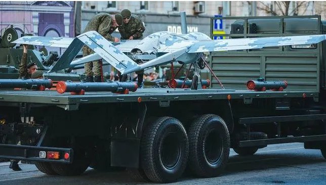 俄无人攻击机亮相是什么样子的？