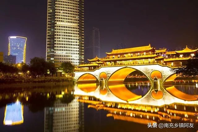 热搜上说沈阳和成都同时发生巨响，到底怎么回事？