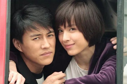 演员靳东妻子李佳获东京电影节影后 两人因戏生爱婚后幸福