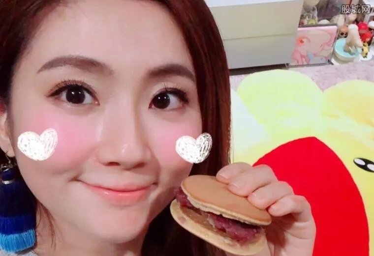 Selina怒斥商家是怎么回事 皮肤嫩滑靠“它”？