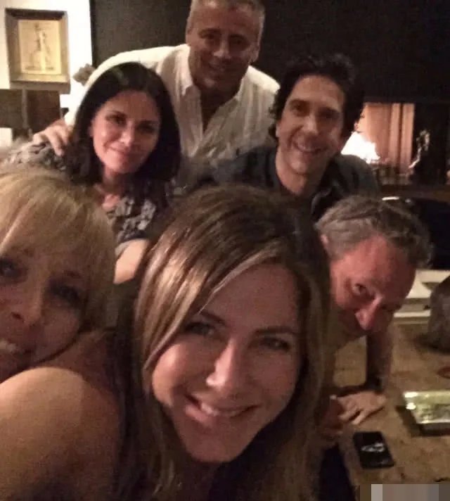 老友记确定重聚怎么回事 老友记确定重聚要为华纳拍摄特别篇