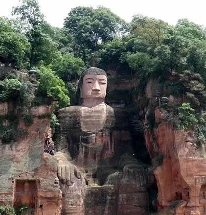 乐山大佛闭眼事件 惊天骇闻大曝光