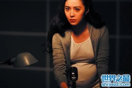 范冰冰生孩子难产图片，范冰冰怀孕大肚照幕后真相 