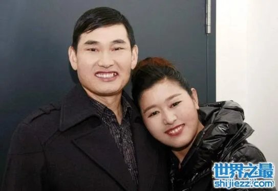 朱之文离婚后的老婆，大衣哥出名后抛弃糟糠之妻 