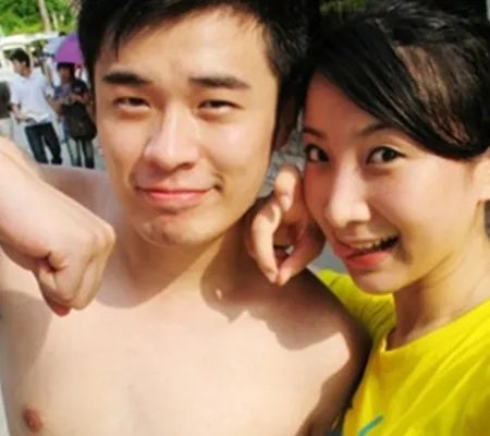 “好男人“陈赫女友卖萌照曝光 网友感叹昔日两人恋情