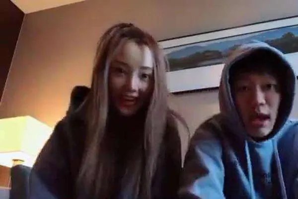 李小璐pgone夜宿门的图片 早就已经对婚姻失望故意出轨