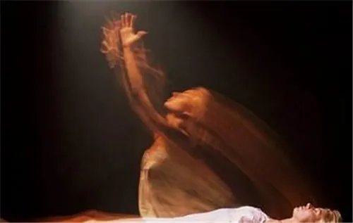 病人在死亡手术台一幕吓傻医生(图)