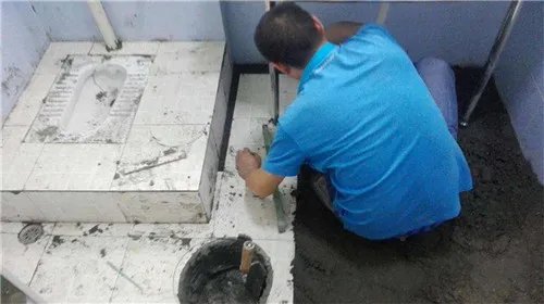 卫生间漏水怎么办  卫生间补漏的5种方法推荐