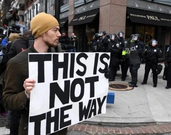 关于美国发生抗议事件的介绍。