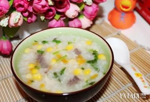 女子做早餐不重样微博走红减肥食谱