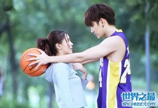 mike现任女友李海娜,期待已久终于公布恋情