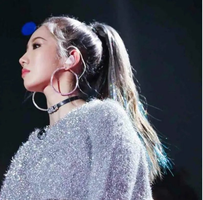 孟美岐如何回应忘词？