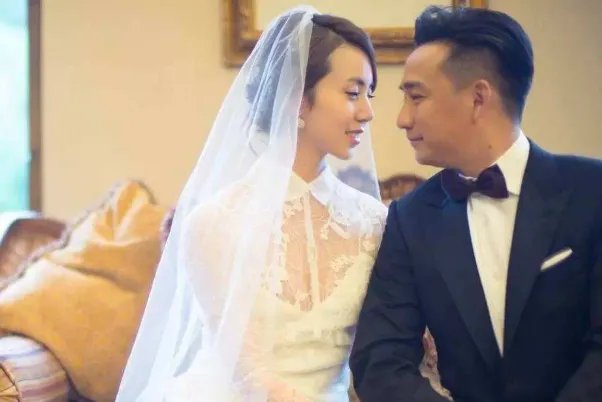 娱乐圈十大恩爱夫妻排行榜：邓超/孙俪上榜，第十“神仙爱情”