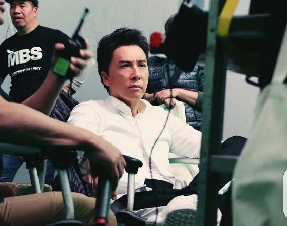 甄子丹新戏工作照什么样子的?