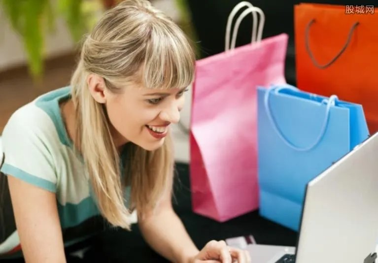 女子网购耽误买房 防网购上瘾堵不如疏