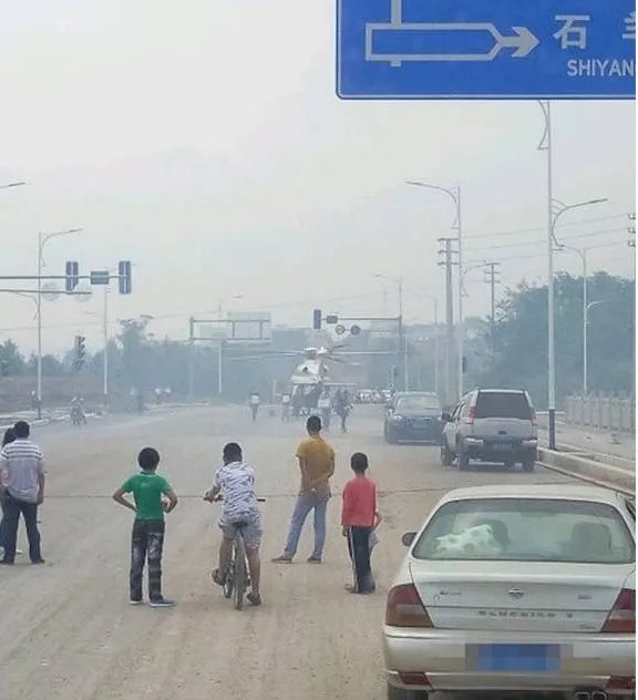 四川男子国庆开飞机回家是什么情况?