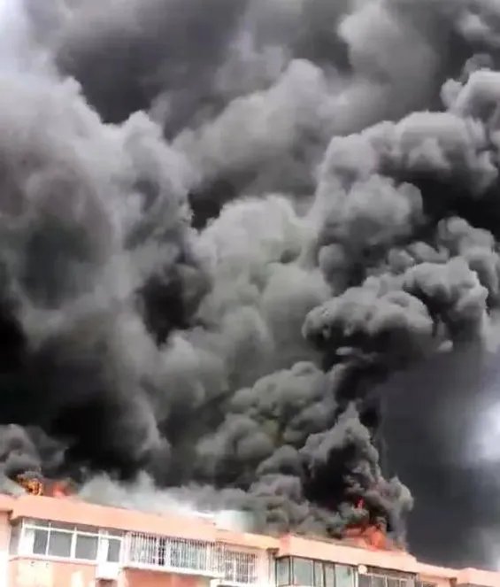 北京密云大楼起火的具体情况如何？