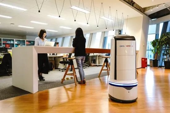 饿了么外卖机器人进行送餐,送餐哥怎么办?