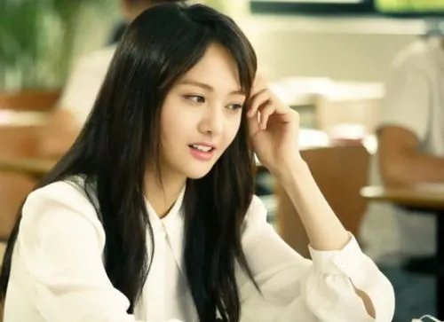 郑爽走光露底 女星尴尬露底瞬间