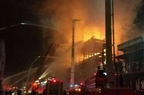 中石油分公司火灾什么时候扑灭?