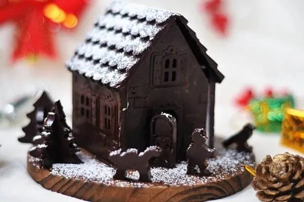 瑞士小镇下起巧克力雨,这是什么原因?